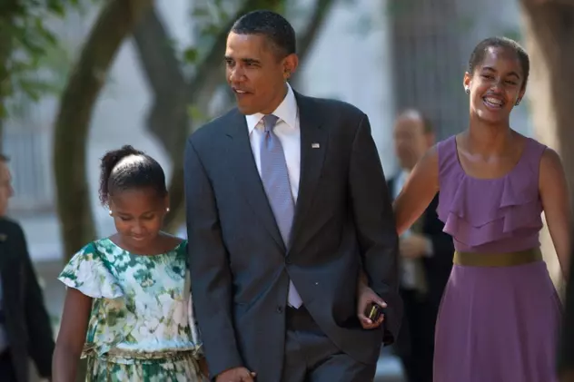 Obama nu-şi lasă fetele să urmărească emisiunea lui Kim Kardashian