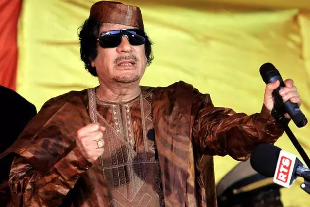 De ce avea Muammar Gaddafi un comportament atât de bizar?