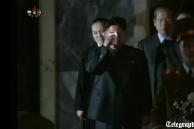 Kim Jong-un își plânge tatăl cu lacrimi de crocodil! VIDEO