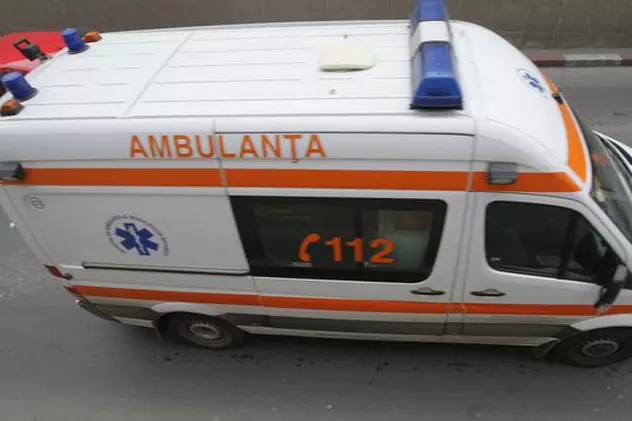 Accident rutier în Vâlcea: O persoană a murit și trei tineri au fost grav răniţi
