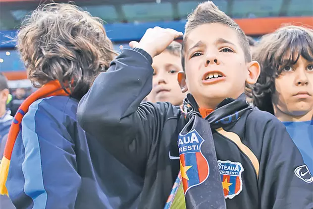 Gheorghe Nedelescu, observatorul meciului Steaua - FC Vaslui, a confiscat bannerul inofensiv al unui băiat de 9 ani, care a izbucnit în plâns