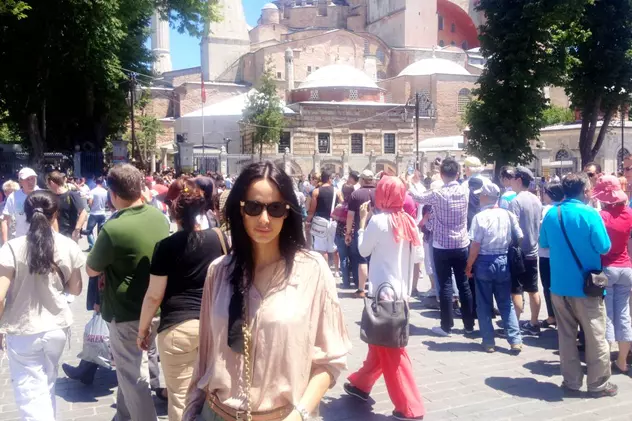 Andreea Raicu a plecat în vacanță în Istanbul 