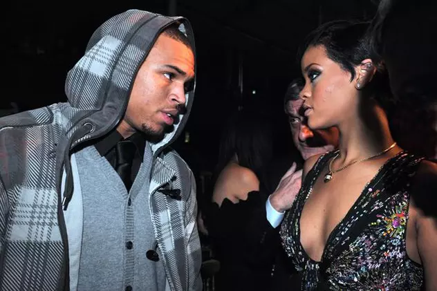 Rihanna, despre bătaia încasată de la Chris Brown: "M-am simţit..."