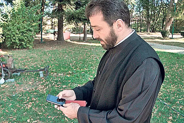 S-a lansat aplicația pentru iPhone a mănăstirii