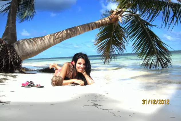 Corina Caragea a schimbat prefixul. Și-a serbat vârsta de 30 de ani așa cum se cuvine: pe o plajă exotică, în costum de baie! Intră s-o vezi! FOTO