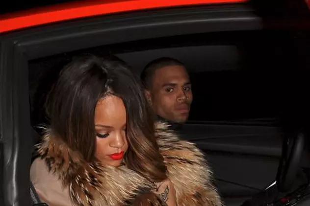 Rihanna şi Chris Brown s-au despărţit! De această dată... fără bătaie!