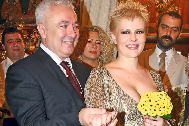 Sanda Ladoși cântă la Te cunosc de undeva