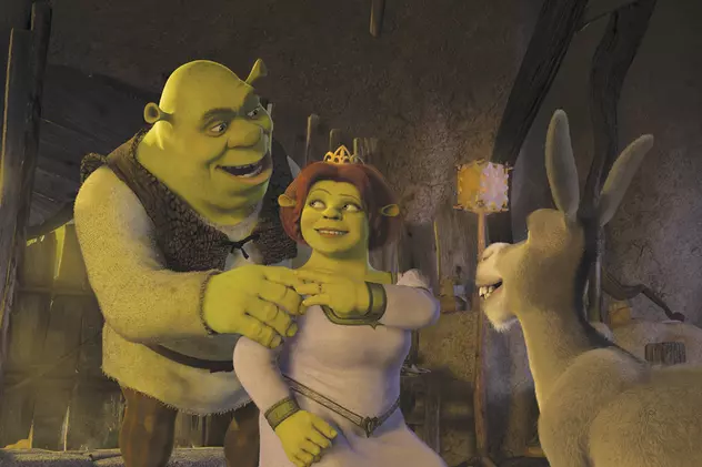 Doi britanici şi-au unit destinele transformaţi în Shrek şi Fiona