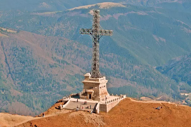 Crucea Caraiman intră în reparații