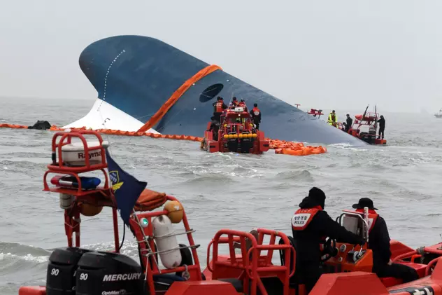 Feribotul naufragiat în Coreea de Sud | 287 DE OAMENI, ÎN CONTINUARE DISPĂRUŢI | FOTO IMPRESIONANT
