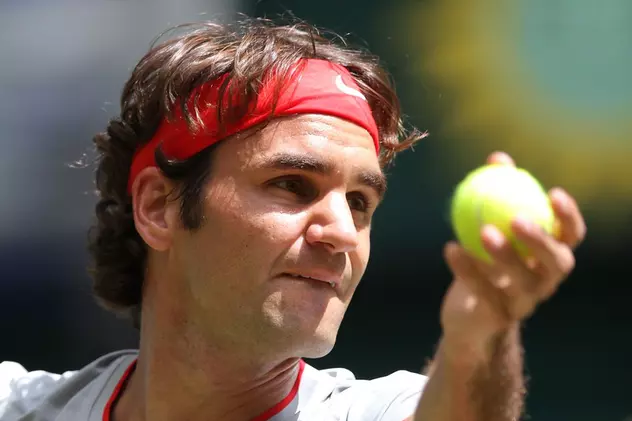 Federer - Falla, în finală la Halle