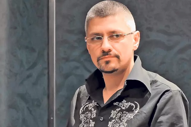 Proful de canto de la «Vocea României», trimis în judecată pentru agresiune sexuală! Părinţii, puşi să îşi recunoască fiicele în filmele XXX