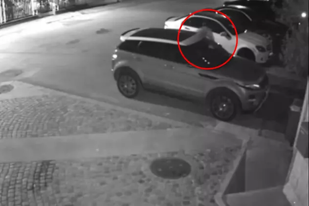 A dispărut în 60 de secunde! O româncă a rămas fără maşina parcată în faţa unui hotel din Bulgaria | VIDEO
