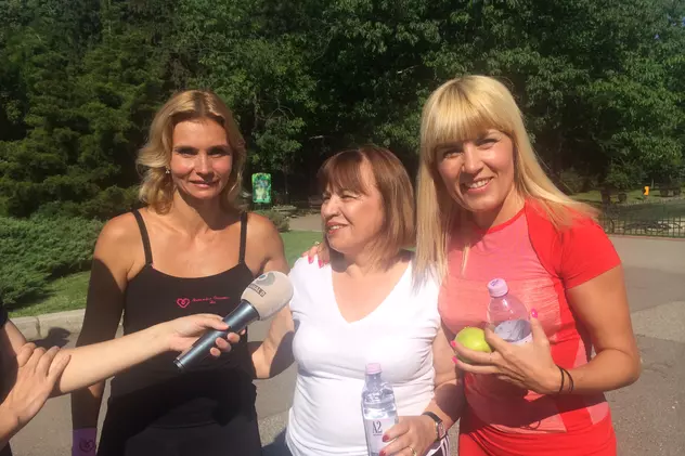 Elena Udrea și-a pus mama să facă sport în Parcul Herăstrău!