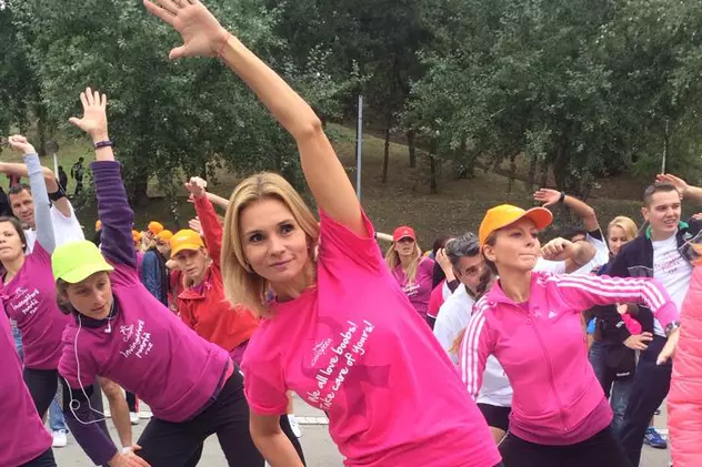 Ruxandra Dragomir, la al treilea an consecutiv în lupta împotriva cancerului la sân. Vezi care a fost mesajul prin a convins sute de români să i se alăture în acest demers