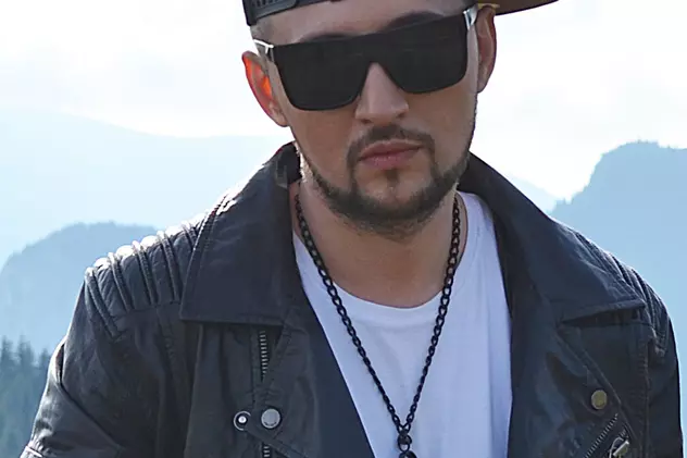 PREMIERĂ LIBERTATEA.RO | F. CHARM lansează videoclipul noului single "COD ROȘU"