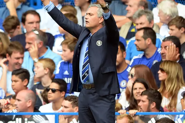 Jose Mourinho vrea să se împace cu Eva! Dar tot n-o lasă să stea pe bancă / VIDEO
