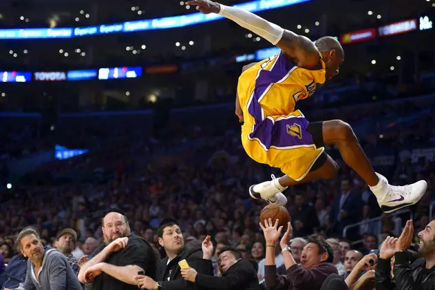 VIDEO / Moment istoric în NBA: Kobe Bryant l-a depășit pe cel mai bun!