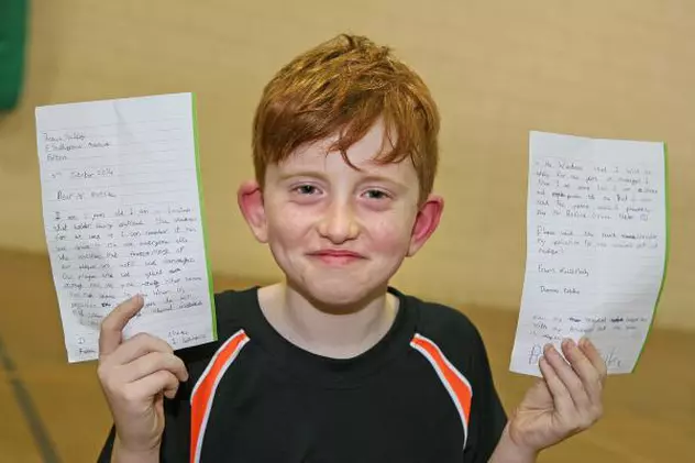 GALERIE FOTO /  Un copil de 9 ani a aplicat pentru postul de manager la Bolton Wanderers