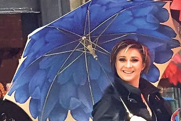Umbrelă de 500 de euro pentru Anamaria Prodan! Am aflat ce daruri a primit în avans pentru ziua ei