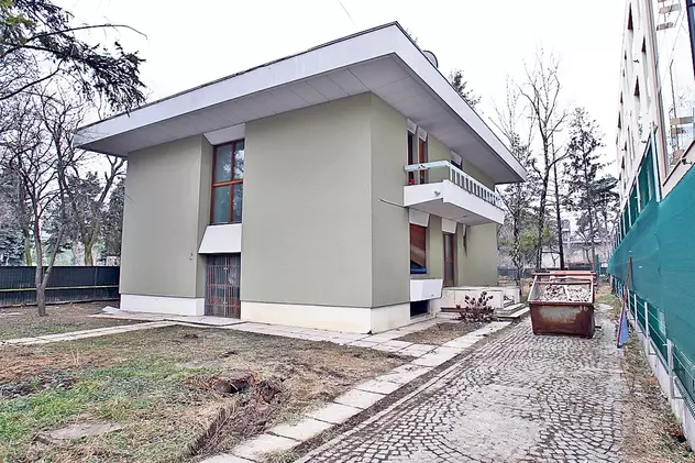 EXCLUSIV | Băsescu se mută în vila Mioarei Roman