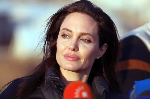 Angelina Jolie şi-a extirpat ovarele: ”Nu voi mai putea avea copii... dar mă simt împăcată”