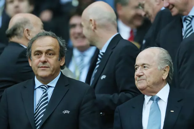 Platini i-a cerut lui Blatter să demisioneze de la conducerea FIFA