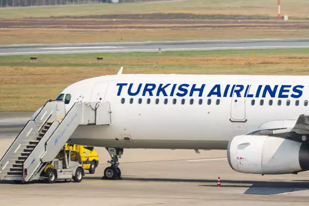 Panică în aer! Un avion al Turkish Airlines care zbura pe ruta Istanbul-Londra a aterizat de urgență