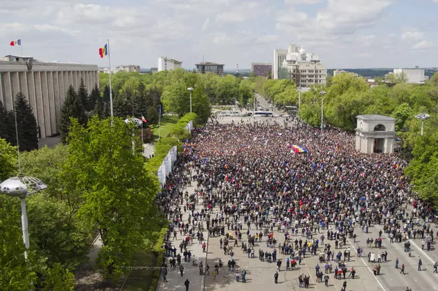 30.000 de oameni la Marea Adunare Națională de la Chișinău! Participanţii pleacă spre Bucureşti! Ce îi cer lui Iohannis