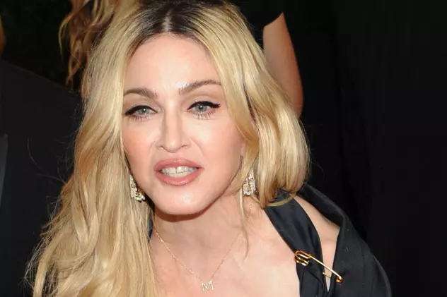 Madonna, vizită surpriză din partea fostului soţ şi al fiului lor, Rocco!