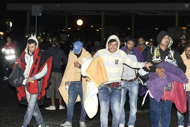ANUNȚ DE ULTIMĂ ORĂ despre refugiații care vor veni în România! Ce spune ministrul Gabriel Oprea