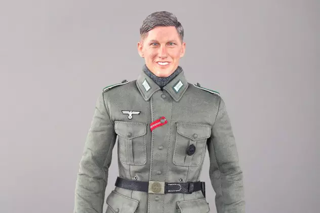 Scandal! Chinezii l-au transformat pe neamțul Schweinsteiger în soldat nazist! | GALERIE FOTO