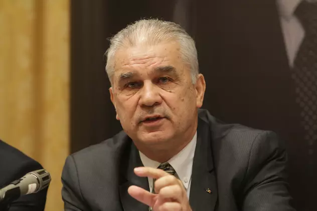 Iordănescu: ”Vreți război, sau ce? Nu am nimic cu Reghe!”. ^Generalul evită să spună dacă mai cheamă steliștii la Euro: ”Vor decide comisiile”