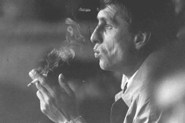 Cruyff, diagnosticat cu cancer! Țigările fumate în tinerețe i-au distrus plămânii! ^Mutu, Moți sau Pițurcă au tras în piept ca turcii / GALERIE FOTO