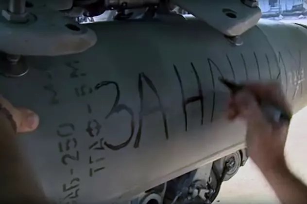 Ce au scris rușii pe bombele lansate în Siria