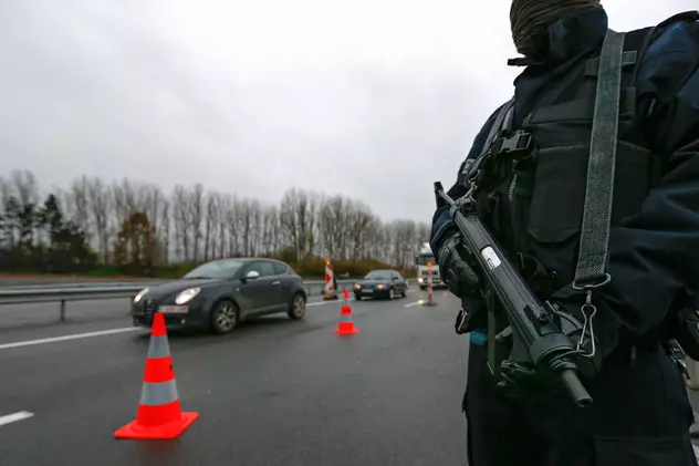 UPDATE | Alertă teroristă de NIVEL 4, în Bruxelles. Metroul a fost închis, trenurile suspendate
