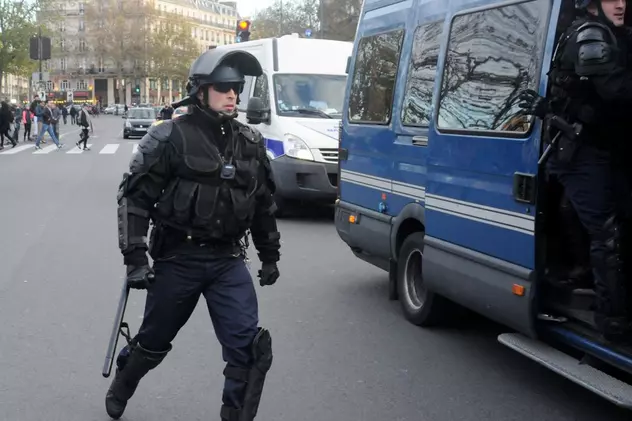 Luare de ostatici în Franța. Un comandant de poliție și soția sa au fost uciși. Statul Islamic revendică atacul