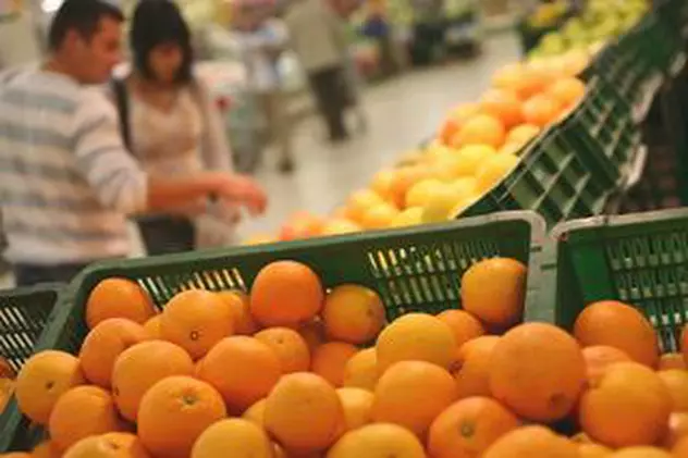 Klaus Iohannis a promulgat legea supermarketurilor. Marile magazine, obligate să vândă 51% produse românești