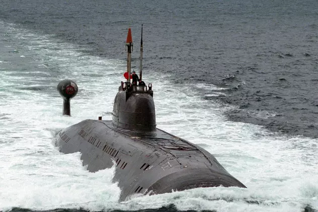 Iată ce au ruşii în Marea Negră: 7 submarine,  41 nave de război, 34 de avioane, 40 de elicoptere