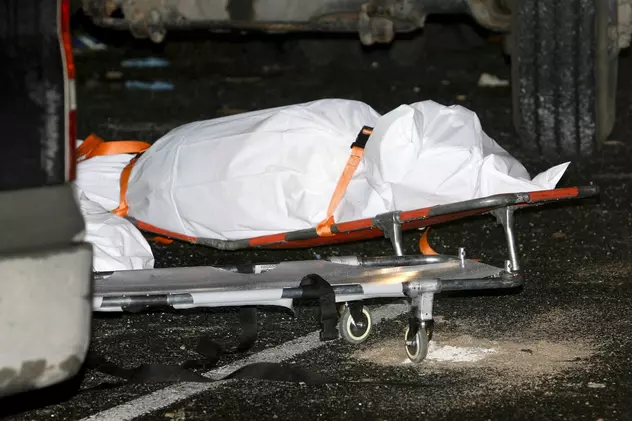 Român găsit mort într-o piață din Italia