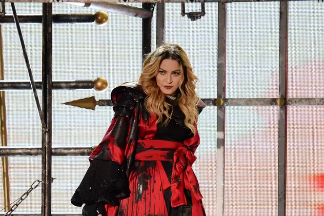La ce metode apelează Madonna pentru a-și recupera copilul de la tatăl lui!