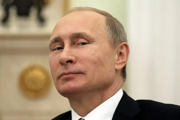 Moment stânjenitor! Vladimir Putin a început să râdă în timpul unei inspecții militare. Ce gafă a făcut un general | VIDEO