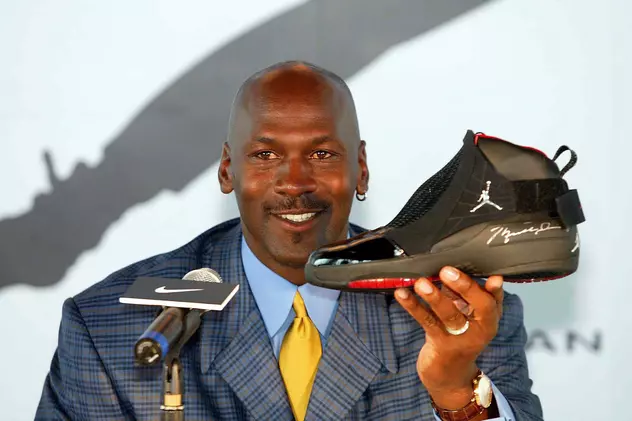 Michael Jordan conduce topul foștilor sportivi cu cele mai mari câștiguri financiare în 2015