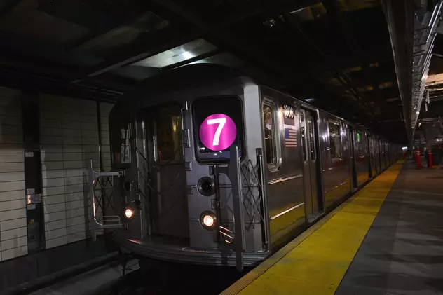 Un tren de metrou a deraiat, la New York