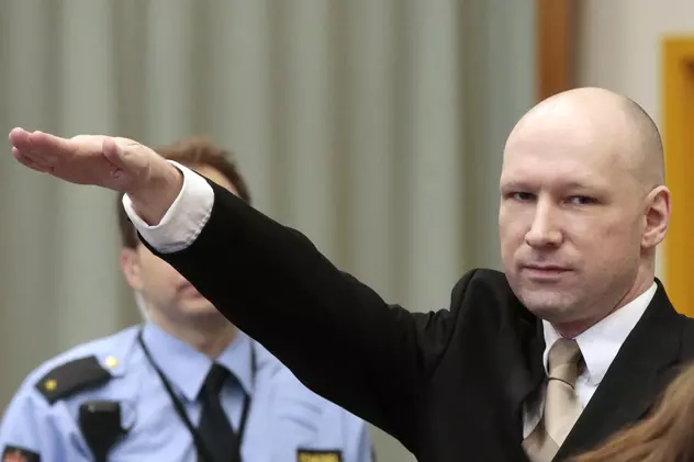Anders Breivik a dat în judecată statul norvegian. Extremistul a făcut salutul nazist în fața instanței