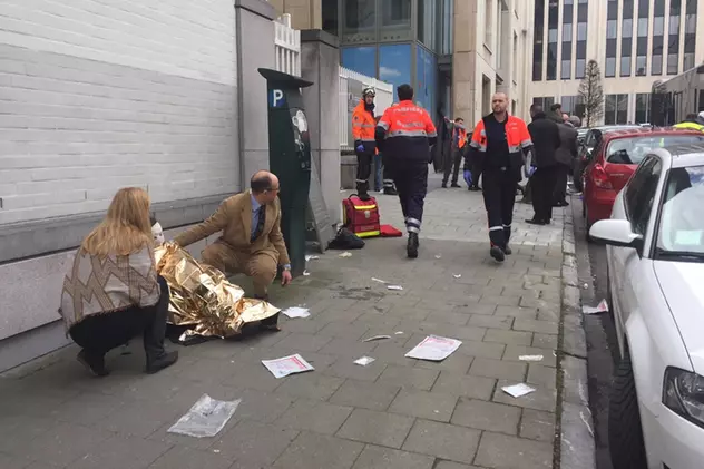 Atentate în Bruxelles| Identificarea victimelor, foarte dificilă. Oamenii încă își caută disperați rudele. Doi oficiali SUA, printre dispăruți