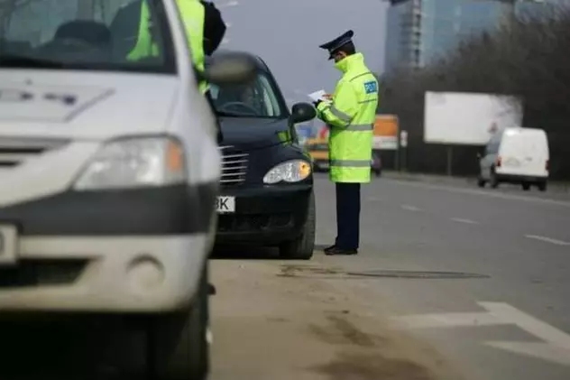 Amenzi de peste 2,6 milioane de lei date de polițiști în ultimele 24 de ore. Peste 600 de permise de conducere, reţinute