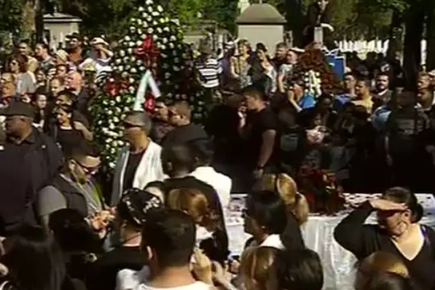 Trafic îngreunat în Bucureşti, din cauza înmormântării lui Fane Spoitoru