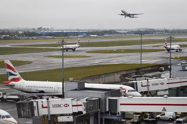 Incident aviatic la aeroportul Heathrow! Un avion ar fi lovit o dronă în timpul aterizării