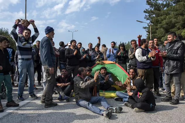 Atenționare de călătorie în Grecia! Proteste migranți cu blocaj rutier pe drumul național Evzonoi–Salonic